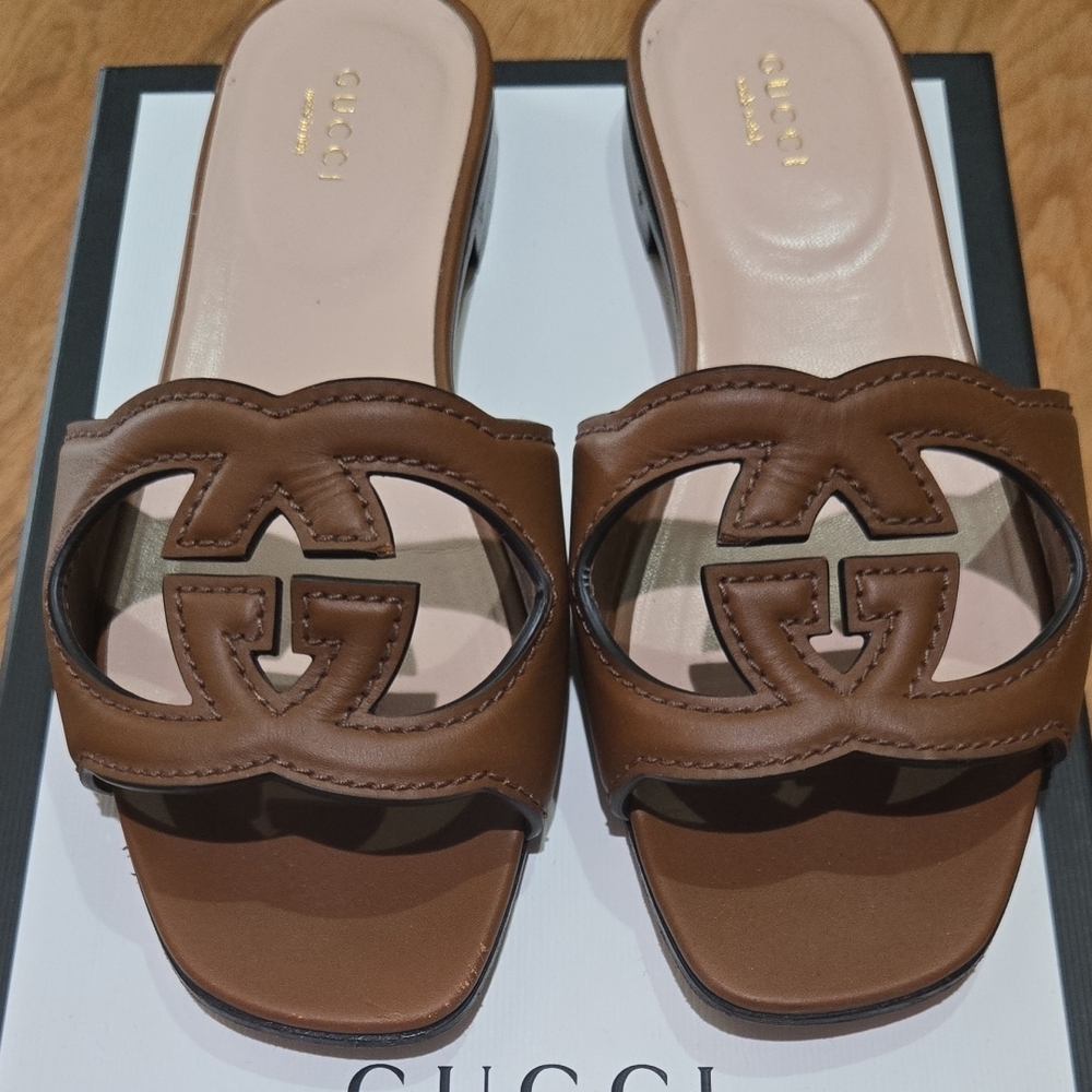 Gucci Tan Leather Cutout Mules - Picture 9 of 11